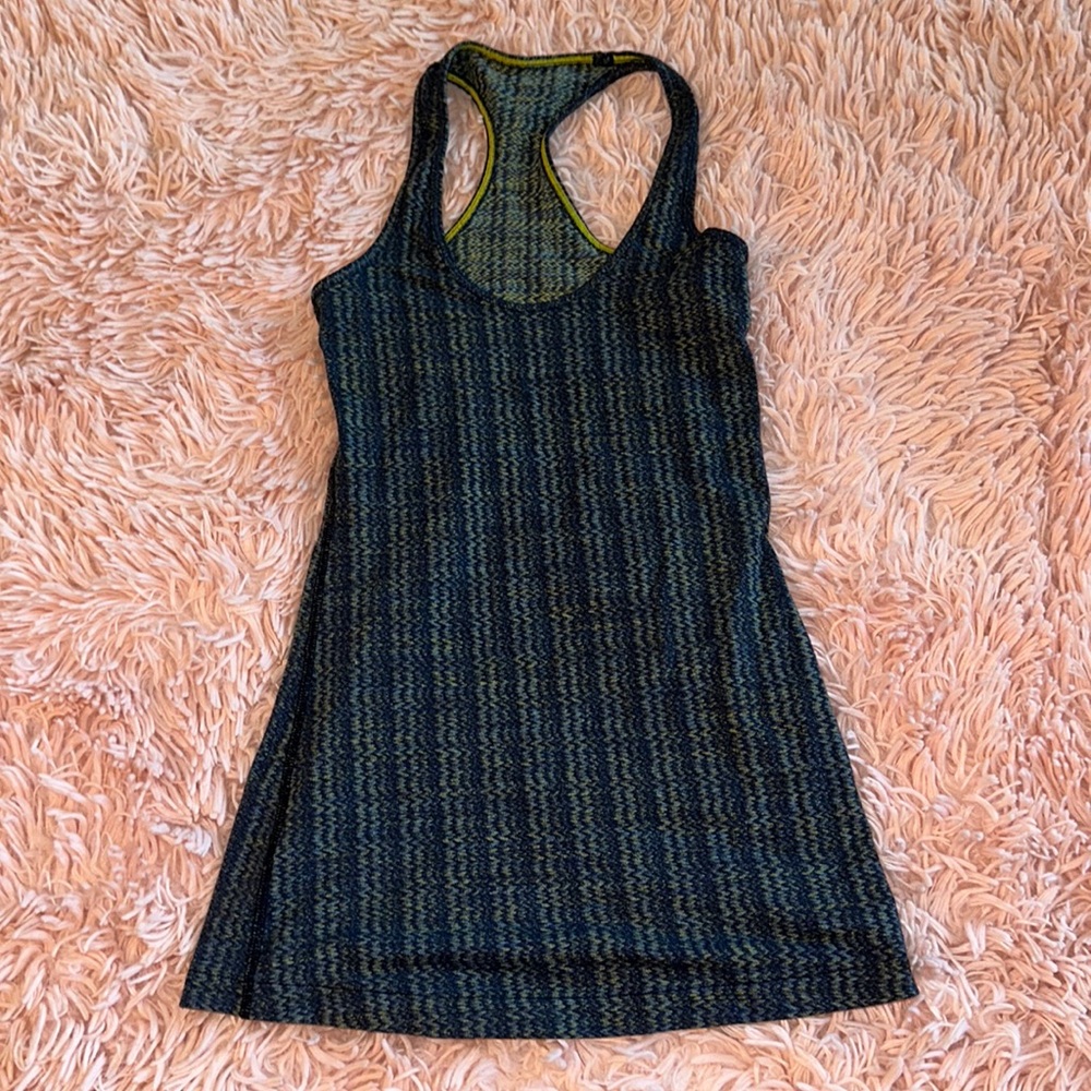 Lululemon tank